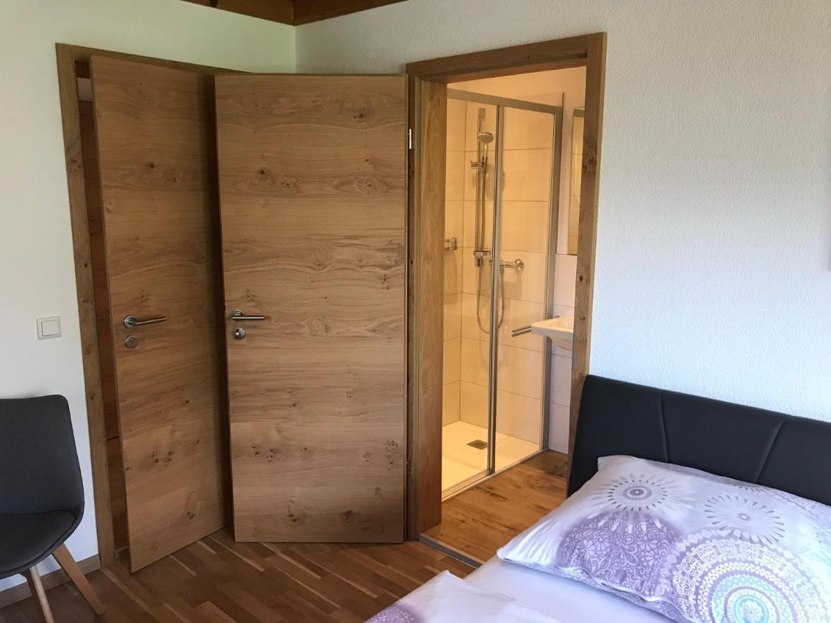 Haus Fernsebner Apartment โลเฟอร์ ภายนอก รูปภาพ