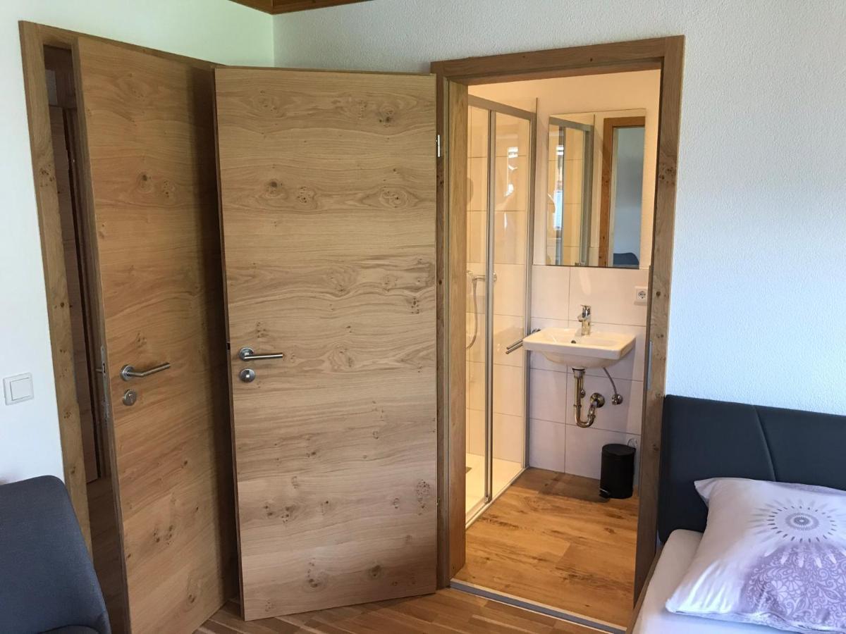 Haus Fernsebner Apartment โลเฟอร์ ภายนอก รูปภาพ