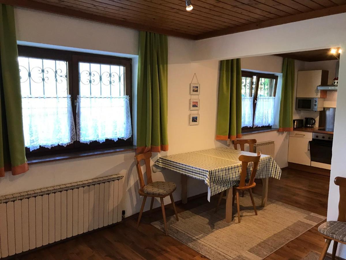 Haus Fernsebner Apartment โลเฟอร์ ภายนอก รูปภาพ