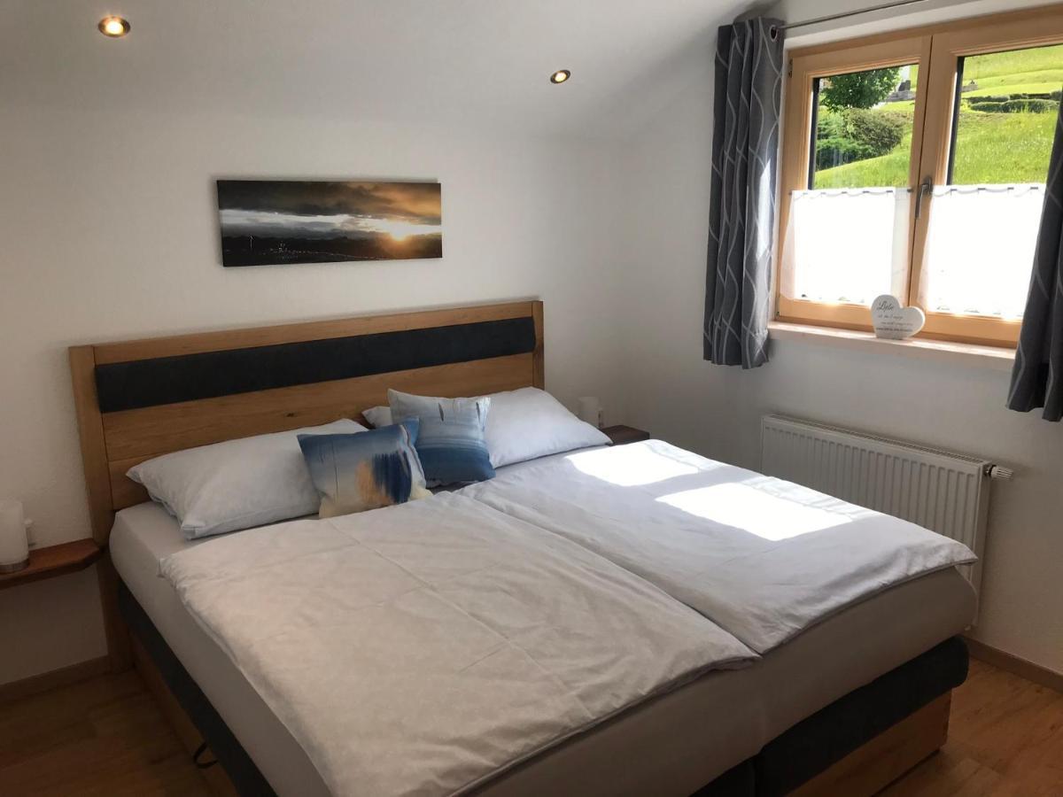 Haus Fernsebner Apartment โลเฟอร์ ภายนอก รูปภาพ