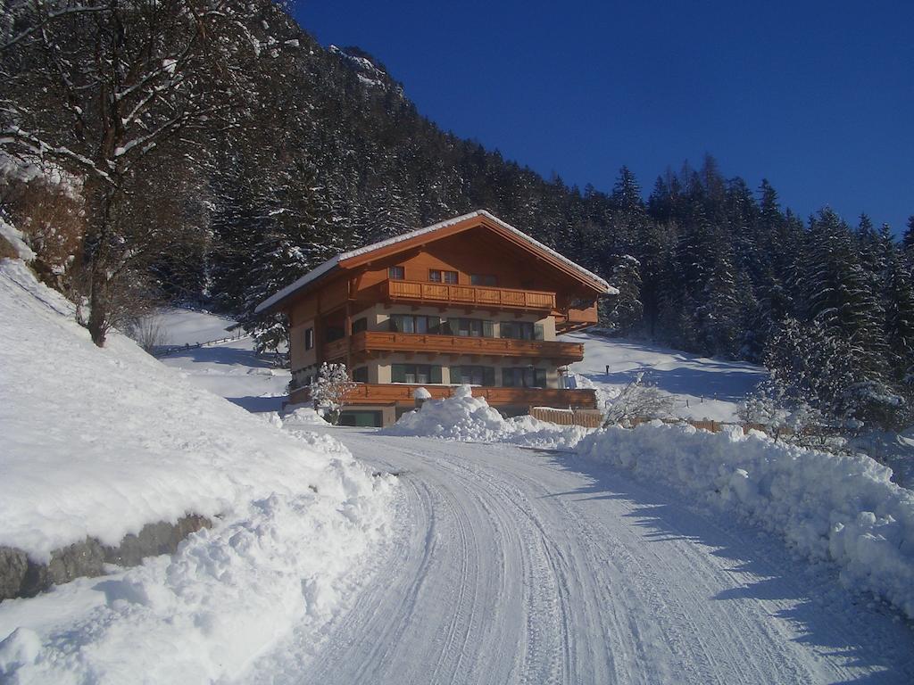 Haus Fernsebner Apartment โลเฟอร์ ภายนอก รูปภาพ